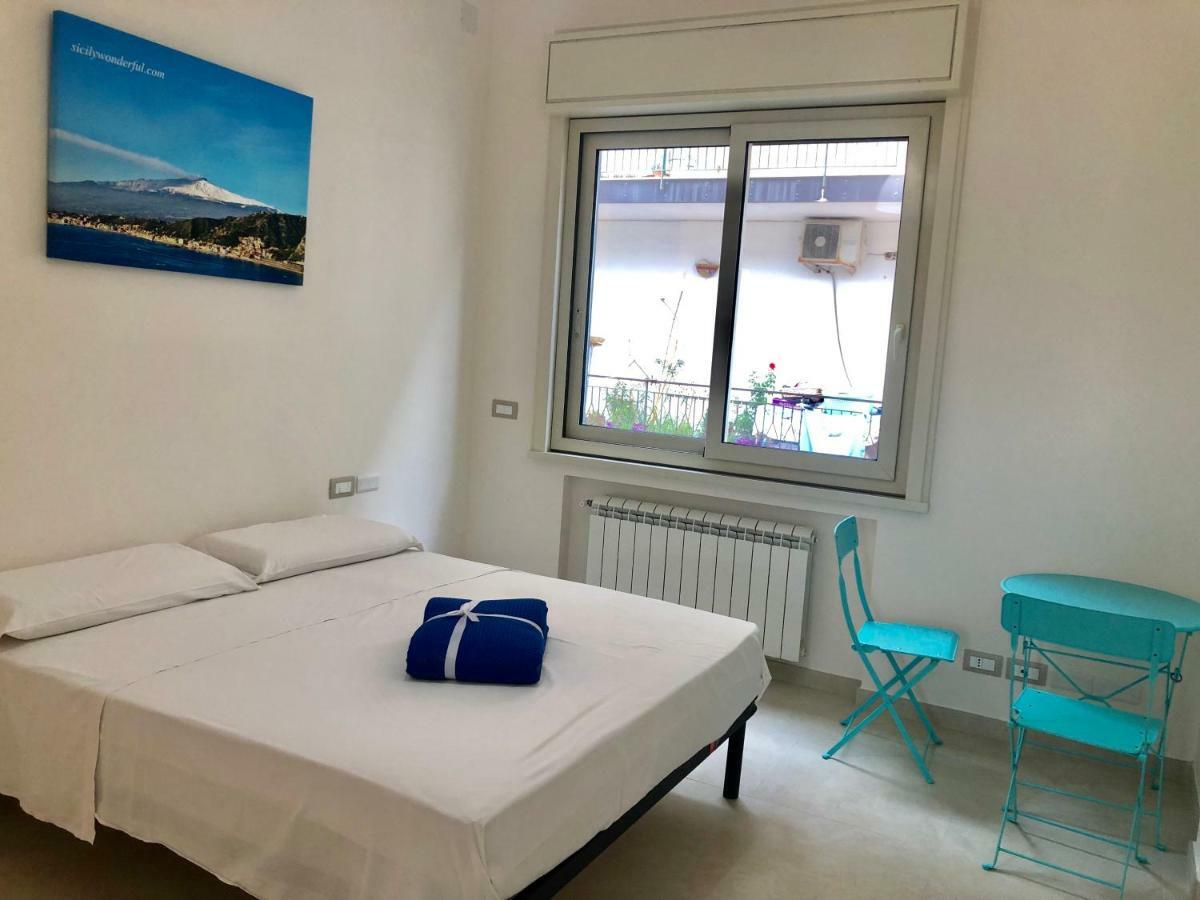 Taormina Wonderful Solarium Apartment Giardini Naxos Luaran gambar